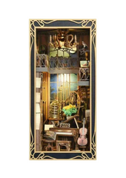 Pianist with Nightingale